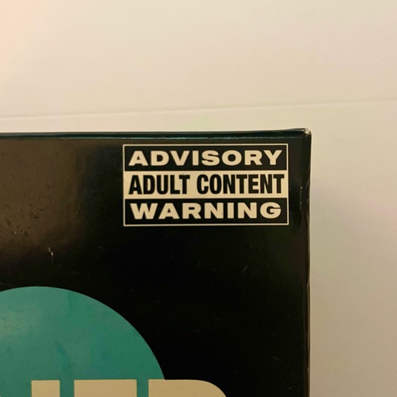 The Inner Circle Card Game (18+) - Picture 5 of 6